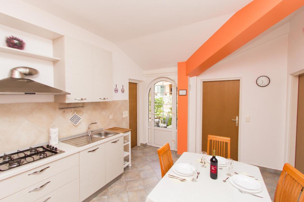 Apartments Lupus Vodice Kültér fotó