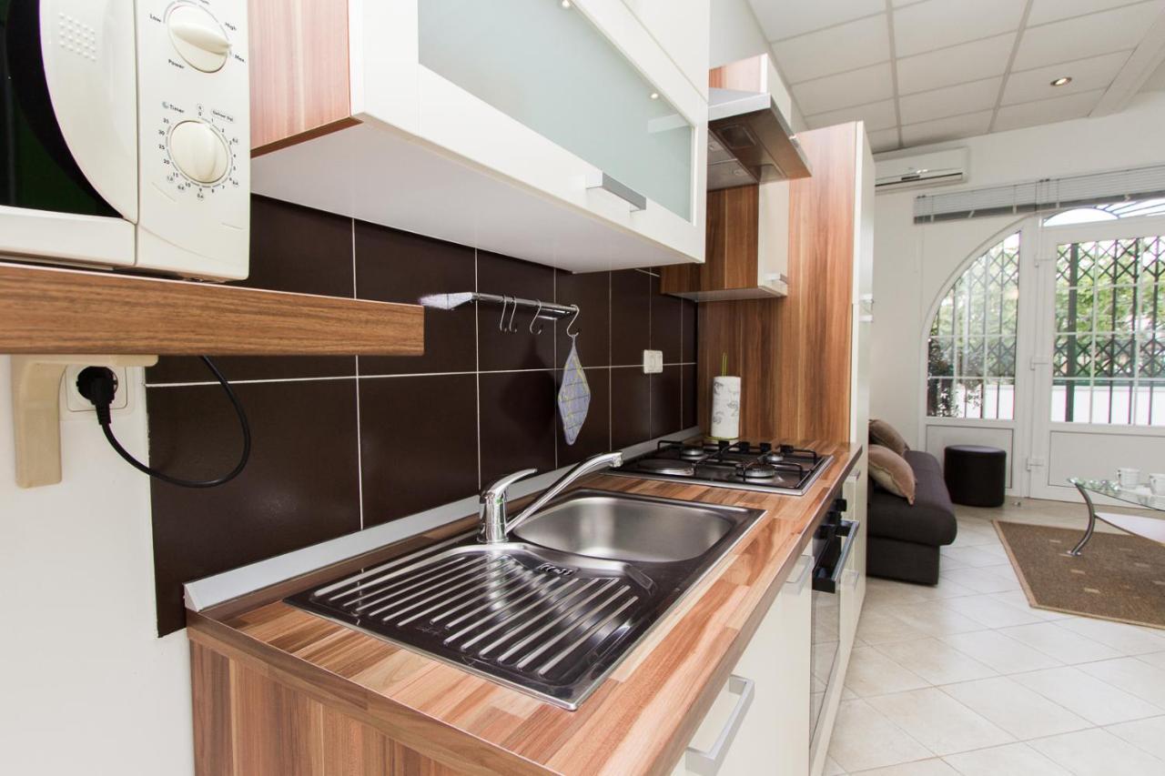Apartments Lupus Vodice Kültér fotó